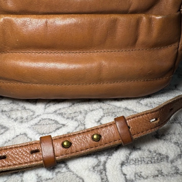 Madewell Brown Transport Camera Bag - Picture 5 of 13